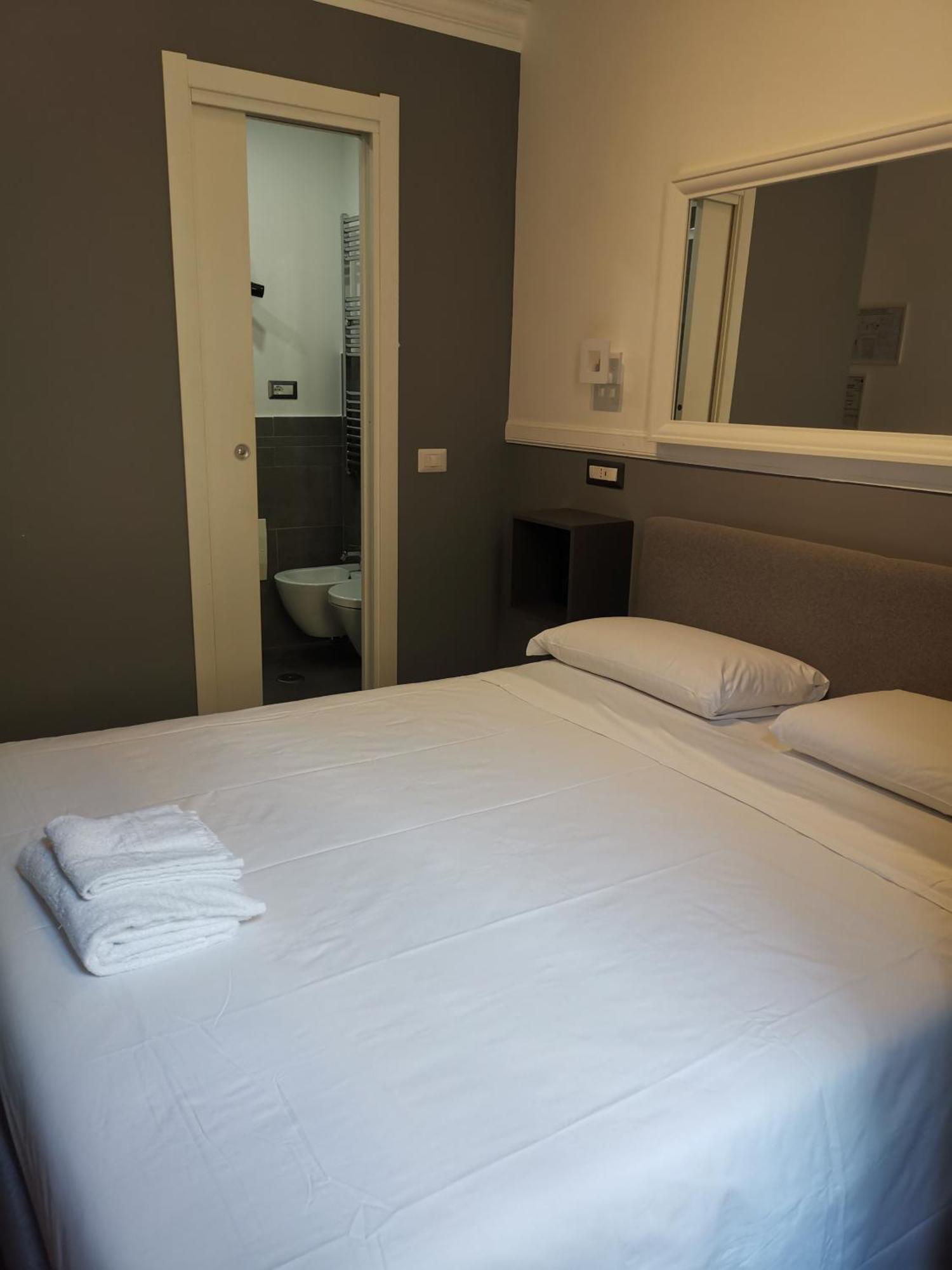 I Love Roma Guest House ภายนอก รูปภาพ
